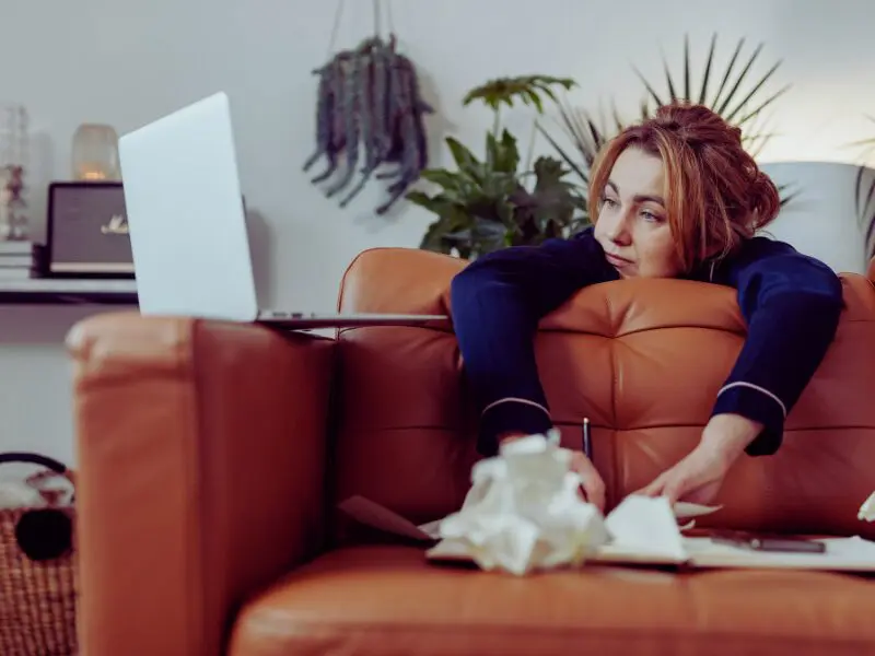 Przebodźcowanie u kobiet objawy wyspa kobiet