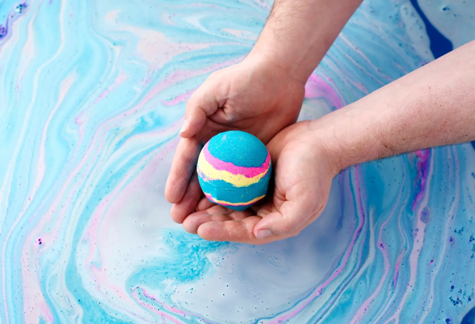 W Światowy Dzień Bomby do Kąpieli Lush stawia na swoje bestsellery