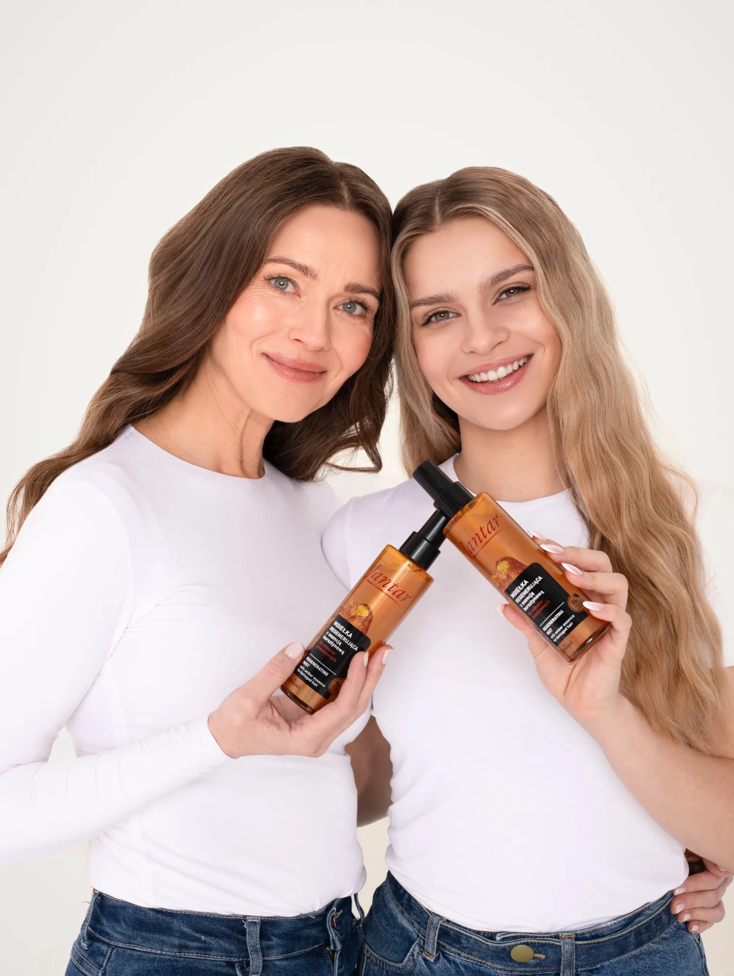 Duet do zadań specjalnych – Szampon peelingujący i Mgiełka regenerująca Jantar® już w sprzedaży w Rossmann!